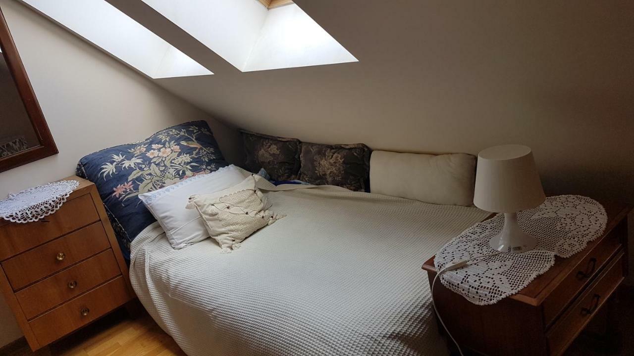 ミエンジズドロイェ ウィラ ツェツィリア Bed & Breakfast エクステリア 写真